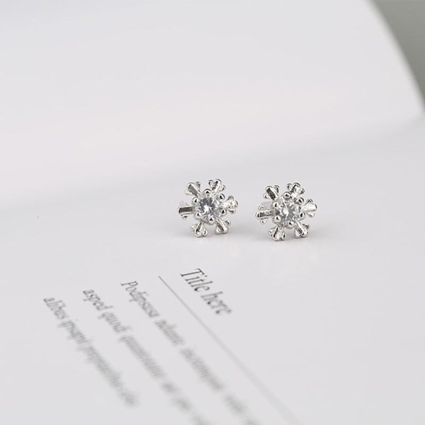 PandaHall 925 Sterling Silver Stud Earrings, with Cubic Zirconia, Snowflake, Small Size, Clear, Silver Sterling Silver Clear